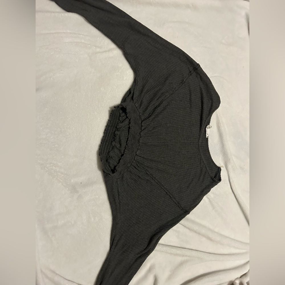 Grey sweater perfect for the cold temperatures